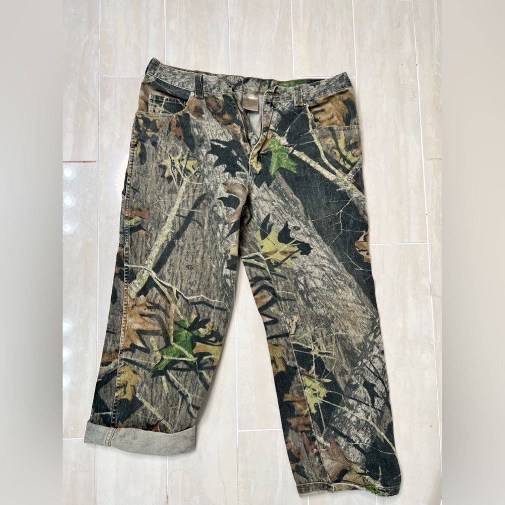36/30 - Camo Pants